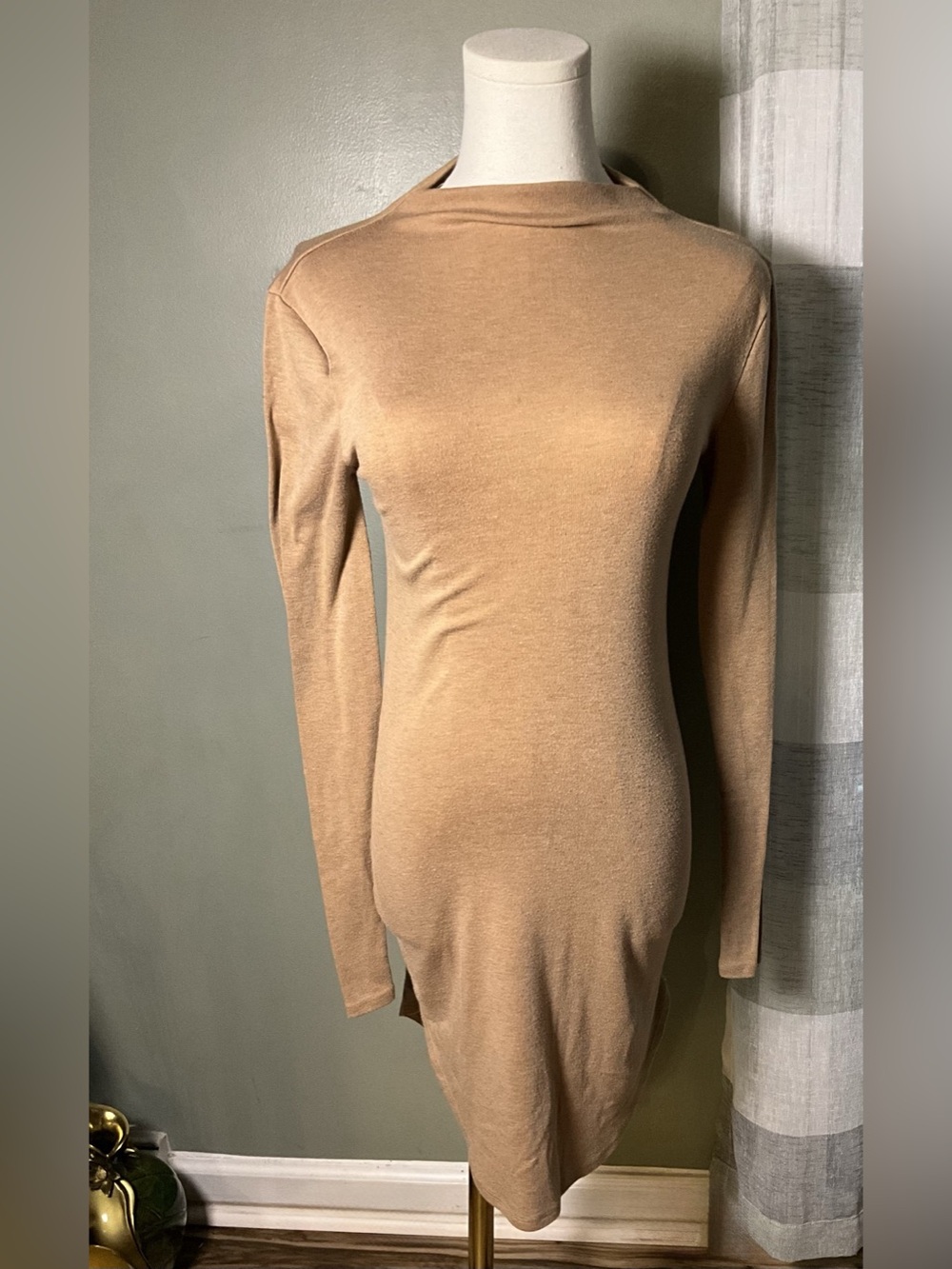 Forever 21 Long Sleeve Mini Dress in Brown Size Medium